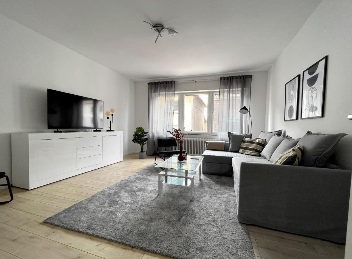 メンヒェングラートバッハOne Bed And One Sofa Bed, Self Check In, Invoiceアパートメント エクステリア 写真